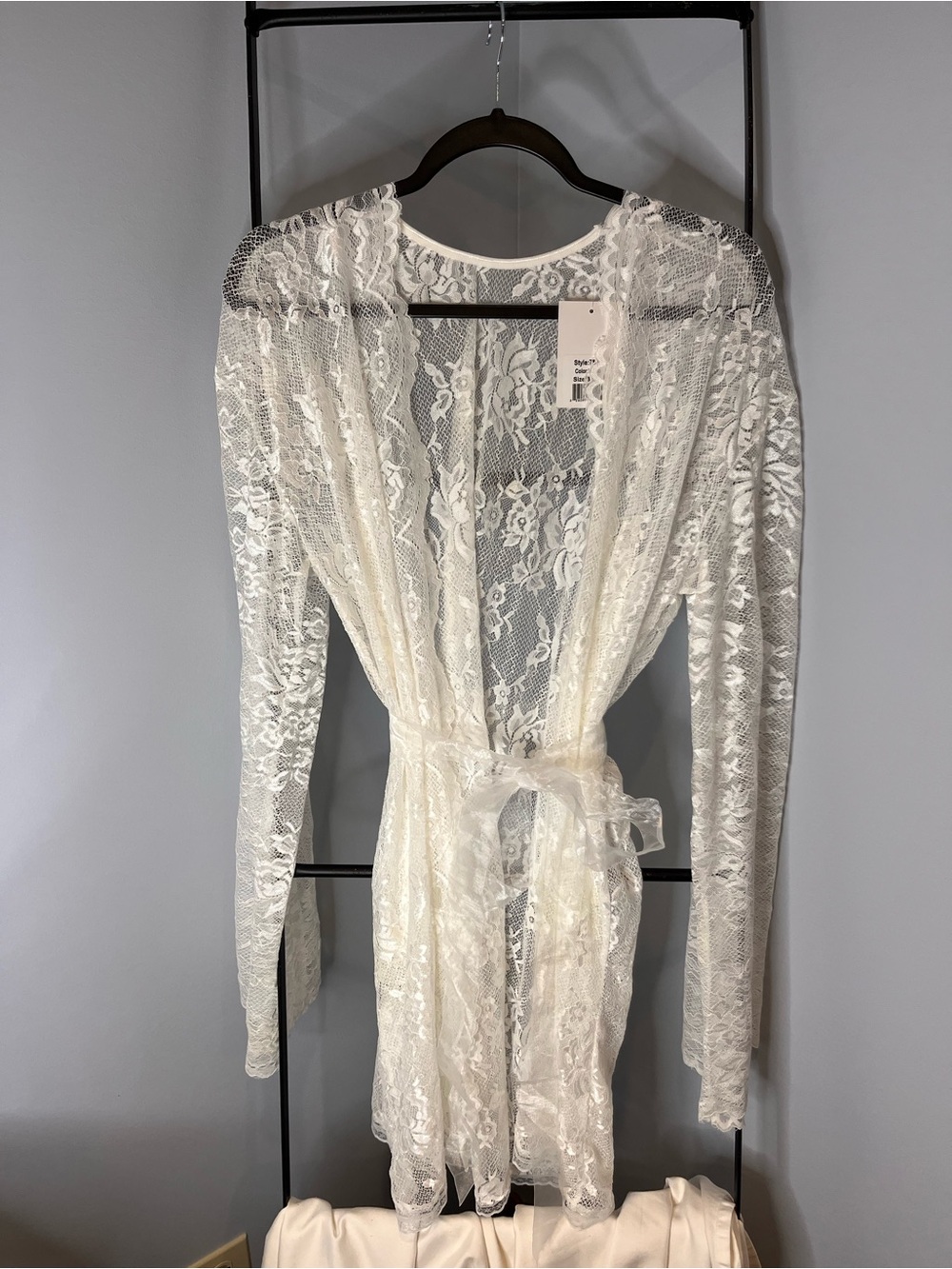 I COLLECTION Sheer Lace Robe in Cream
